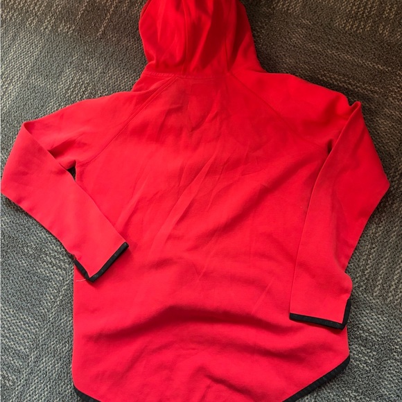 Nike Women's Red tech hoodie - Picture 3 of 3